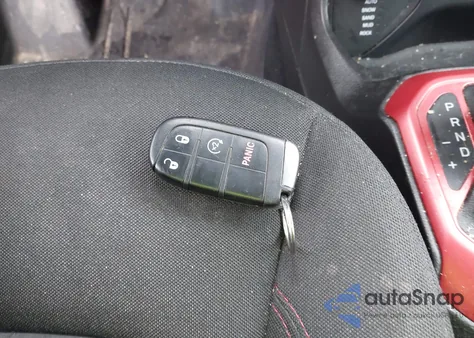 2016 Jeep Renegade Trailhawk из США, поврежденный, VIN ZACCJBCT7GPD38625